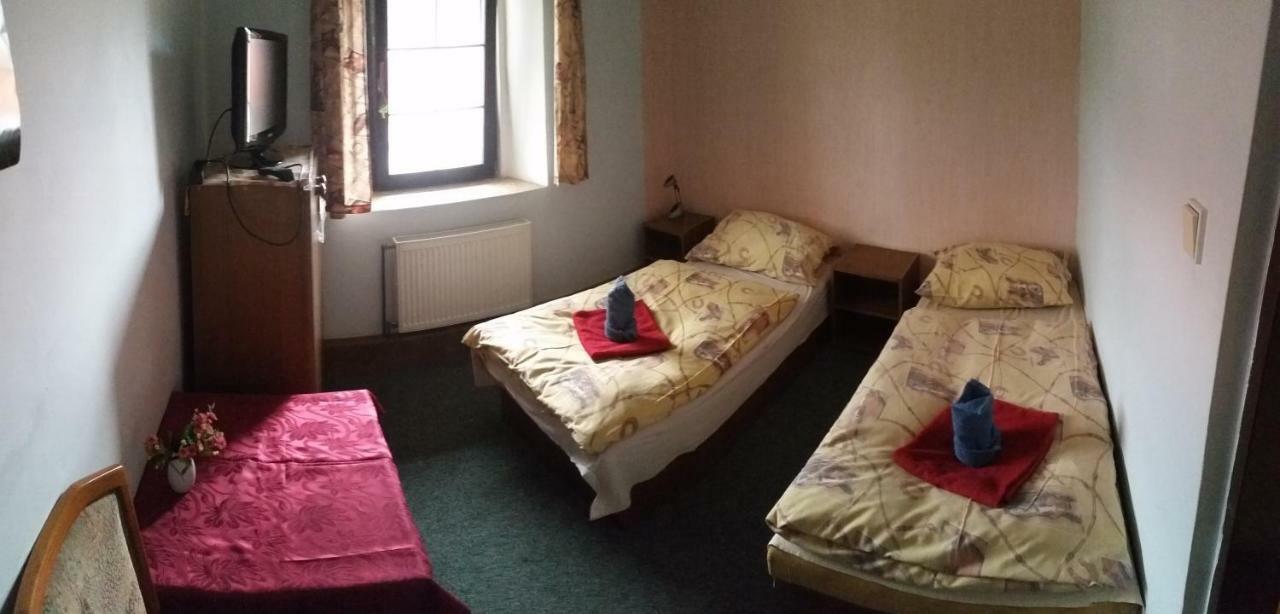 Penzion Pegas Depoltovice Nová Role Esterno foto